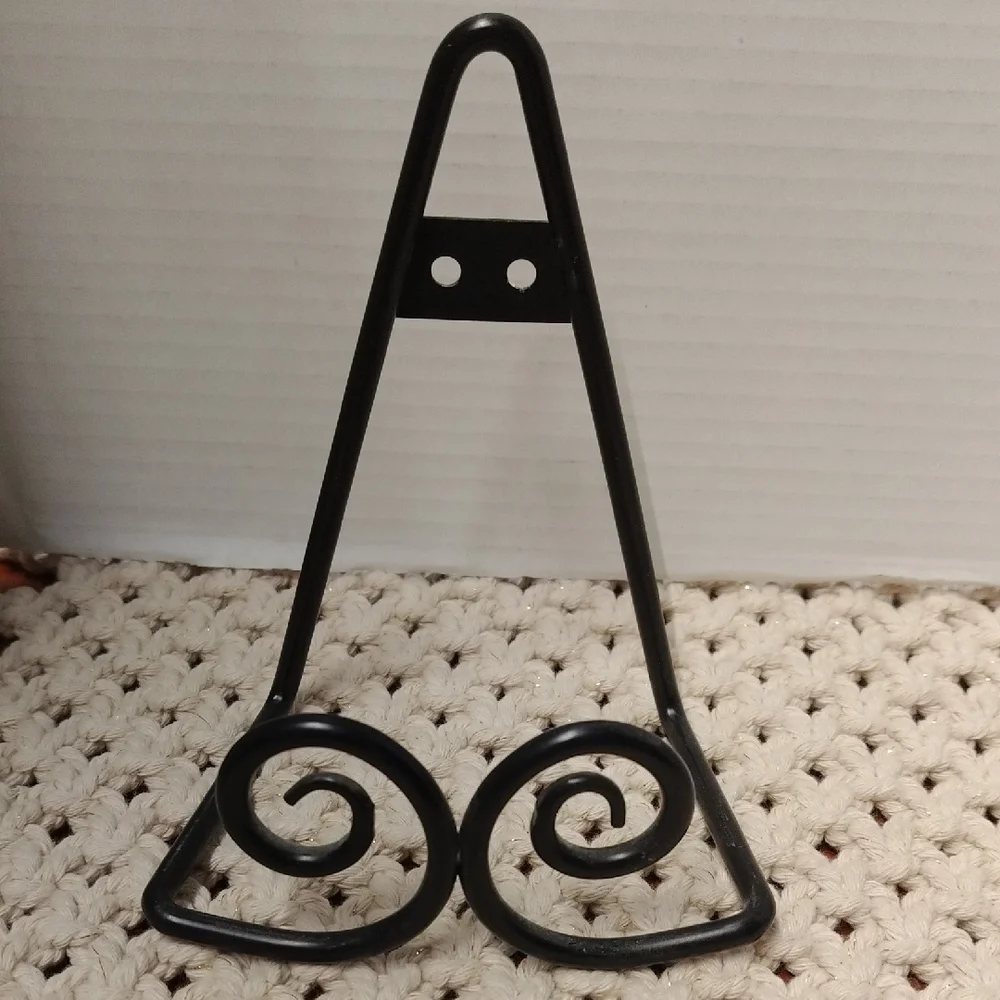 N/A elegant black
